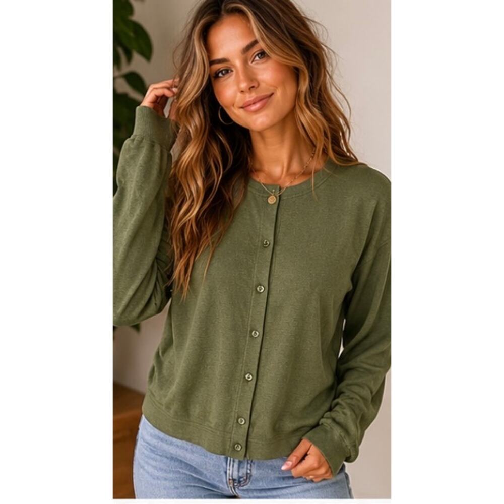 LESET Green Long Sleeve Henley Top Button Detail Minimal Lounge Knit Size S